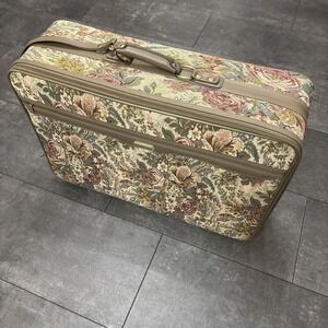 Vtg Jaguar Floral Tapestry Large Suitcase With Wheels Cottagecore 90s Y2K Granny